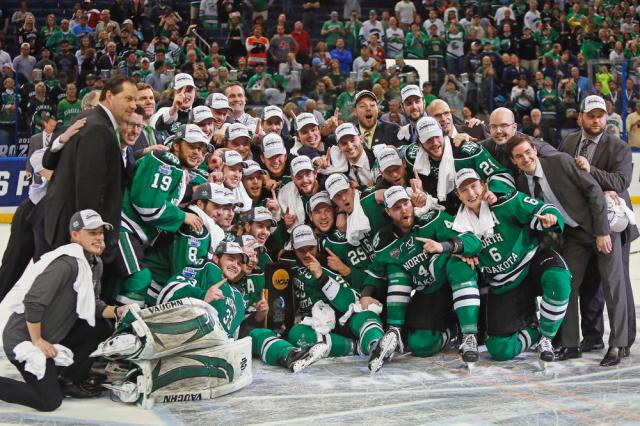 The Sioux Nickname Is Gone, but North Dakota Hockey Fans Haven't Moved On -  The New York Times